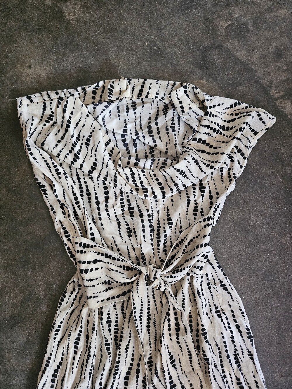 New W Tag Commense Off-Shoulder Tie-Waist Wide-Leg Jumpsuit Cream and Black XS - Picture 4 of 14
